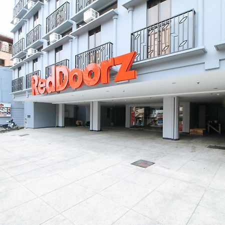 Reddoorz Plus @ Jardin Suites Guadalupe Nuevo Mandaluyong Zewnętrze zdjęcie
