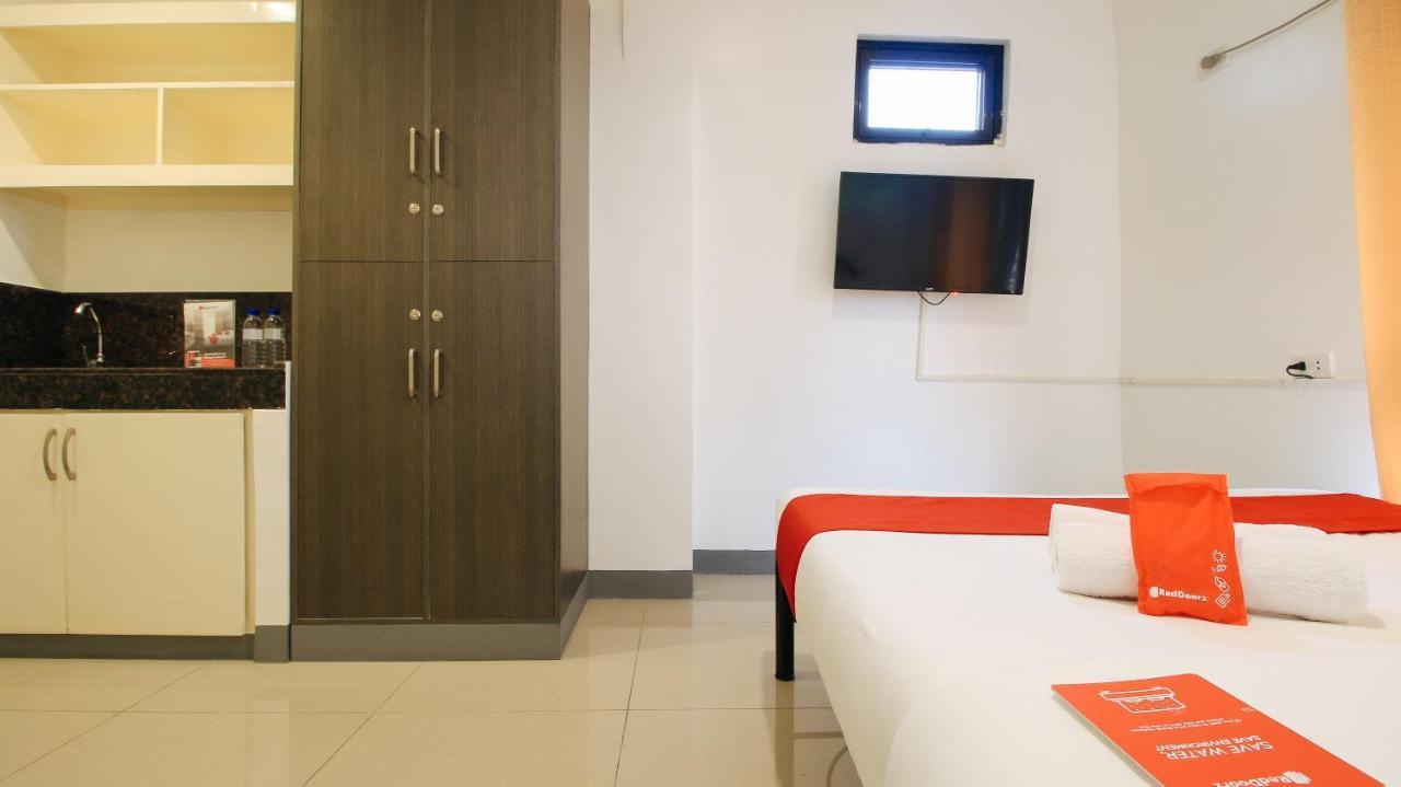 Reddoorz Plus @ Jardin Suites Guadalupe Nuevo Mandaluyong Zewnętrze zdjęcie