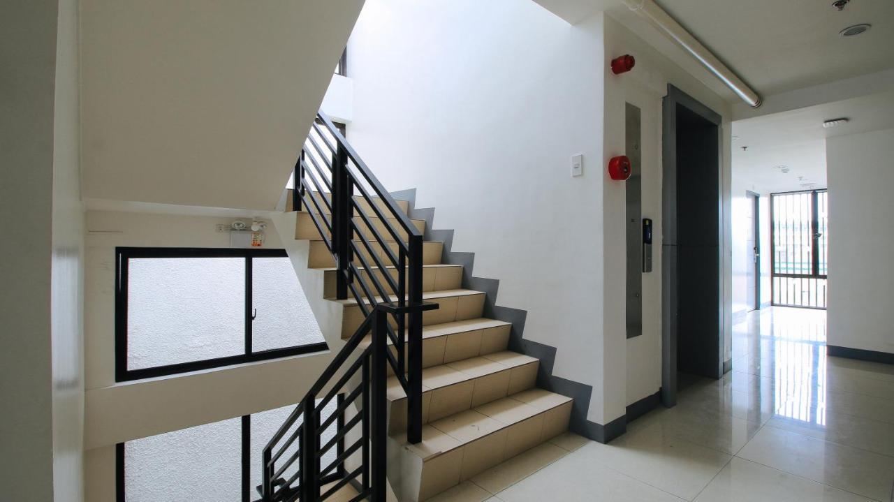 Reddoorz Plus @ Jardin Suites Guadalupe Nuevo Mandaluyong Zewnętrze zdjęcie